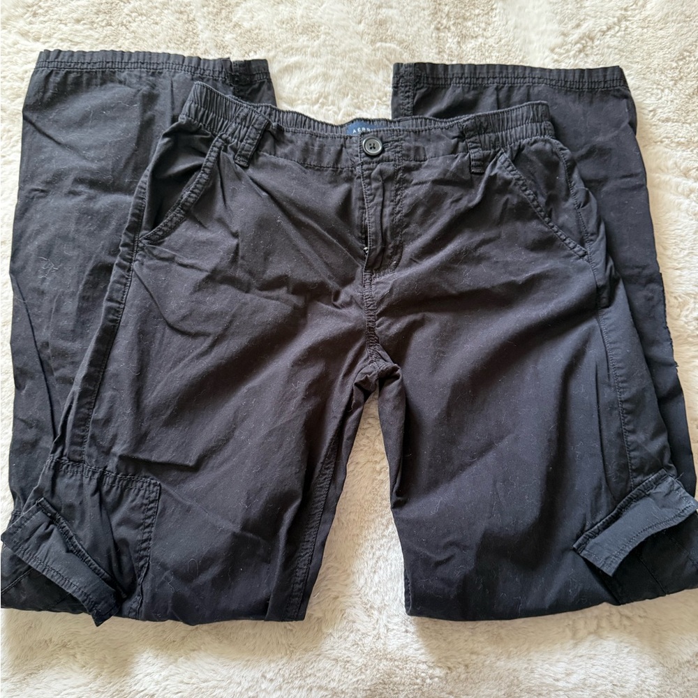 Aeropostale women’s black low rise cargo pants